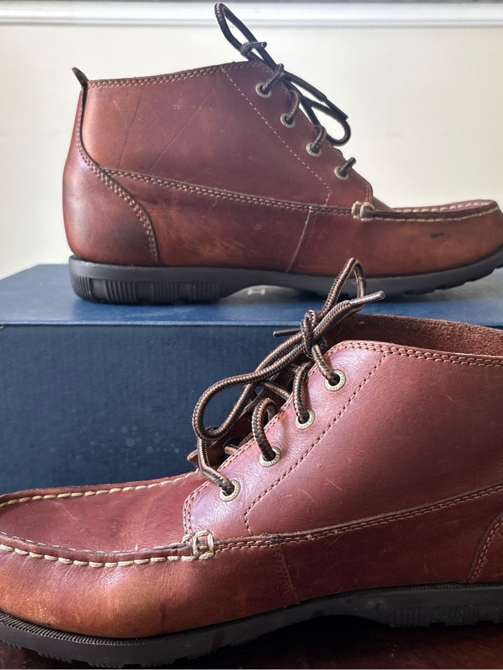 Eastland Women’s Chestnut Brown Leather Chukka Boots - Picture 4 of 7